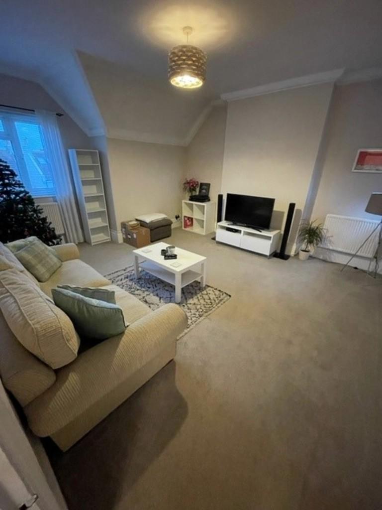 Carlisle Road, Hove 1 bed flat £1,150 pcm (£265 pw)
