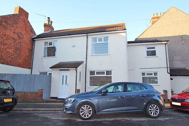 BARK STREET, CLEETHORPES 2 bed terraced house £165,000