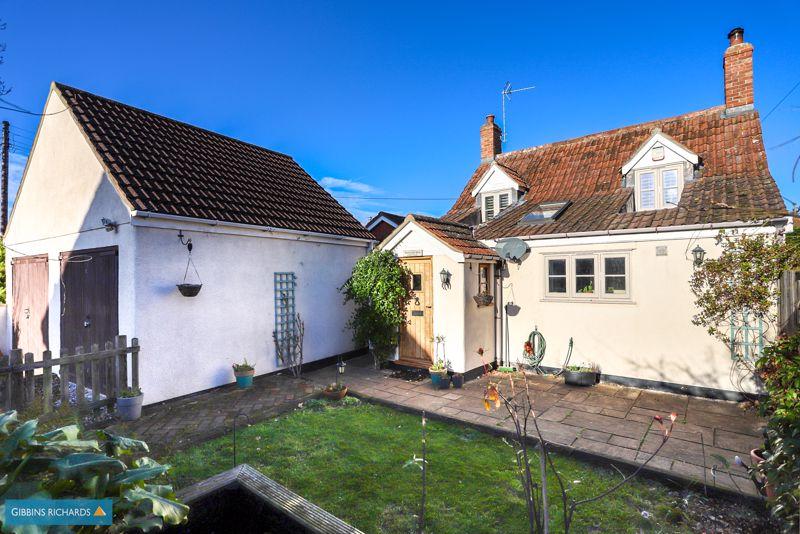 North Petherton, Nr. Bridgwater 2 bed detached house £299,950