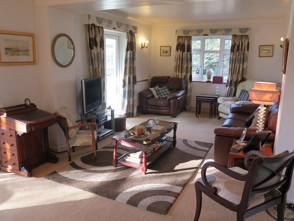 Crow Lane, Westbury Sub Mendip, Wells, BA5 3 bed detached house for