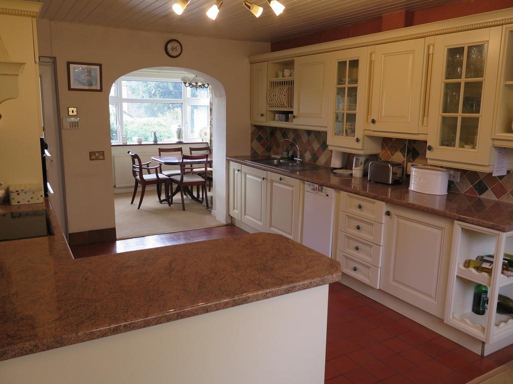 Crow Lane, Westbury Sub Mendip, Wells, BA5 3 bed detached house for
