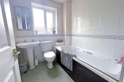6 Roebuck Close, Royal Wootton Bassett, Swindon, SN4 8NL