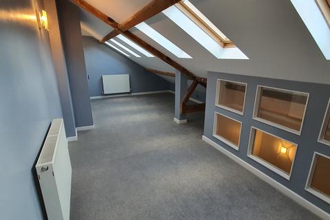 4 bedroom flat to rent, Ruby House, Dyson Street, Bradford, West Yorkshire, BD1