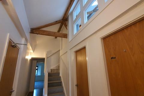 4 bedroom flat to rent, Ruby House, Dyson Street, Bradford, West Yorkshire, BD1