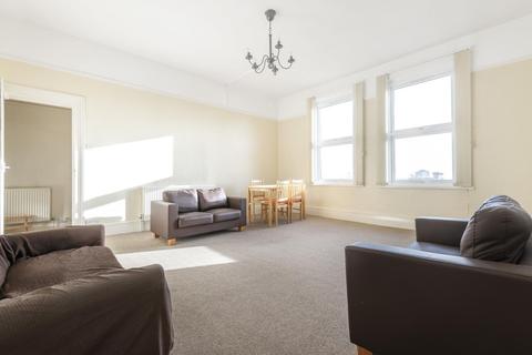 Flat 4, 17 Thicket Road, London, SE20 8DB