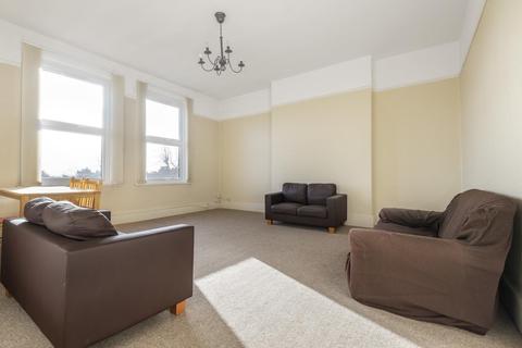Flat 4, 17 Thicket Road, London, SE20 8DB
