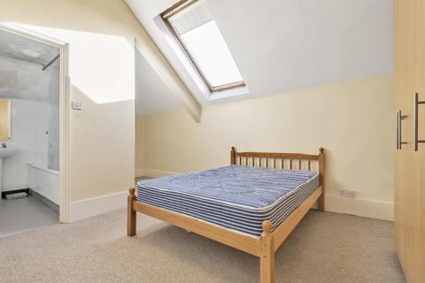 Flat 4, 17 Thicket Road, London, SE20 8DB