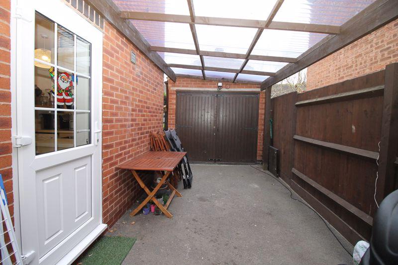 Car Port &amp; Garage