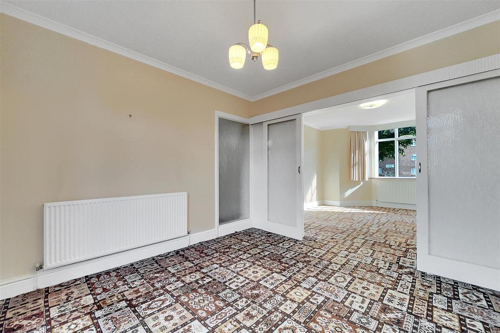Brownshill Green Road, Brownshill Green, Coventry 3 bed terraced house