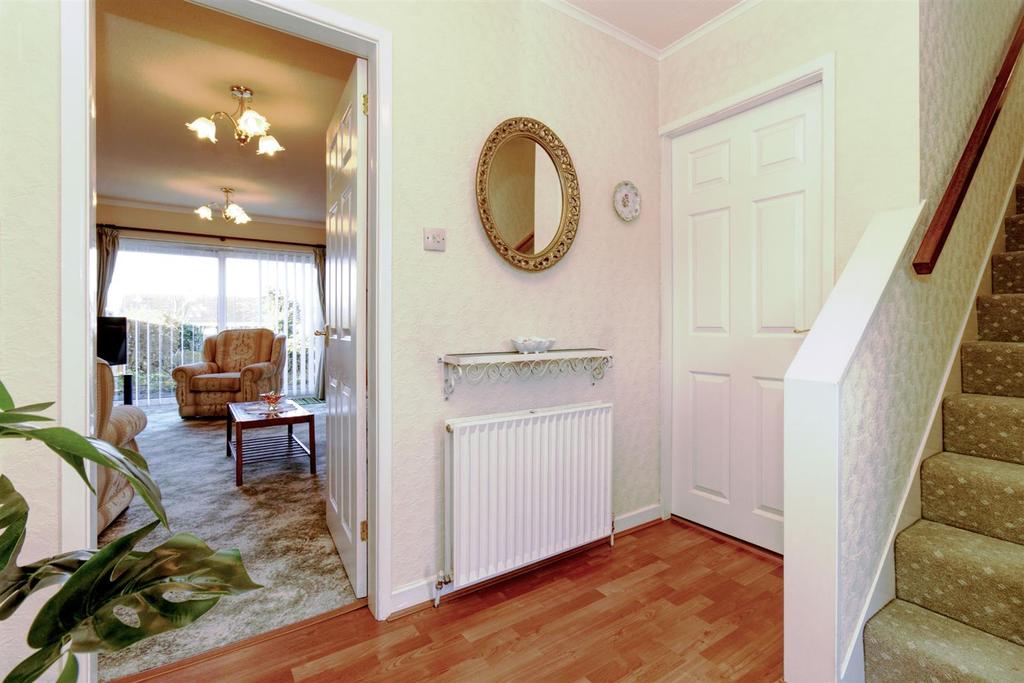 Clifford Bridge Road, Binley, Coventry 3 bed semidetached house £250,000