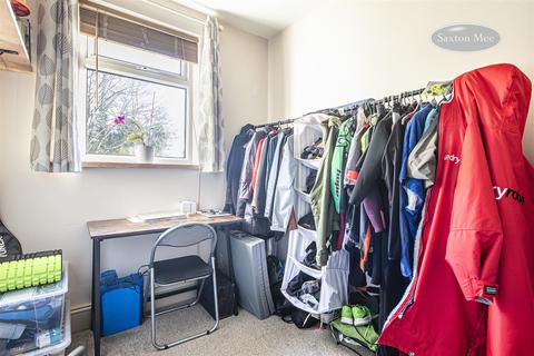 188 Fox Hill Road, Sheffield, S6 1HE
