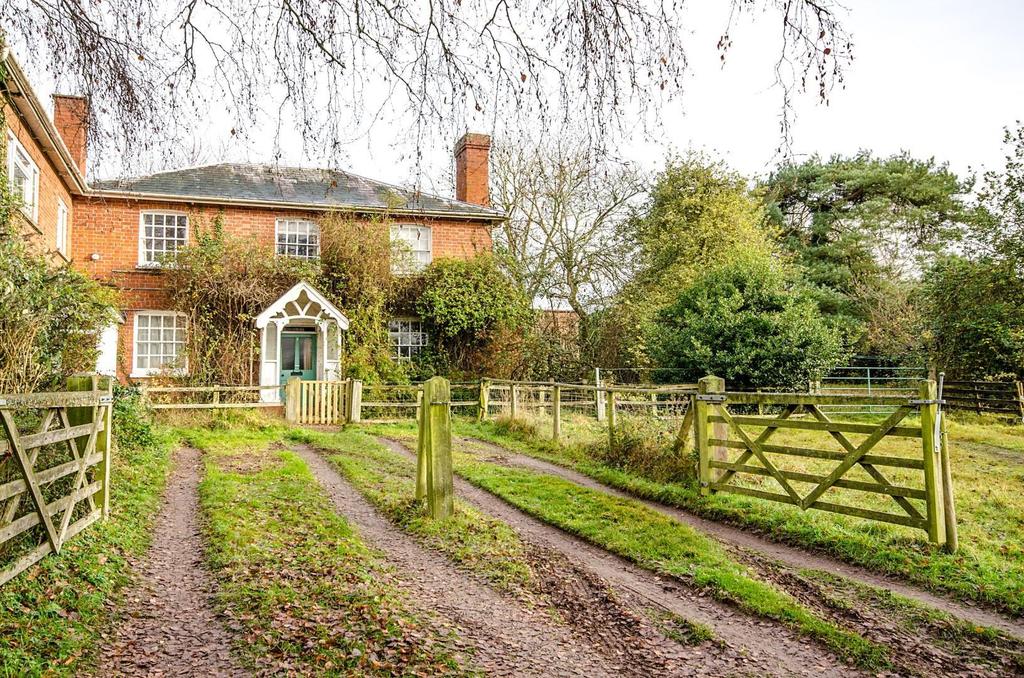 Sutton St. Nicholas with 0.7 acre 3 bed semidetached house £400,000