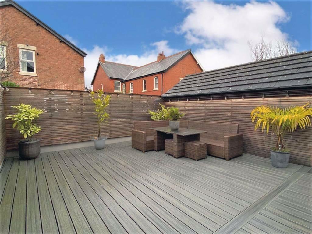 West Bank Avenue, Lytham 5 bed semidetached house £765,000