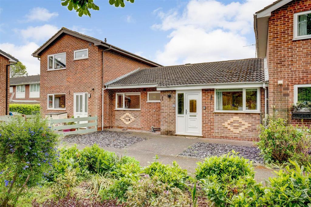 Waltham Close, West Bridgford, Nottingham 2 bed bungalow £210,000