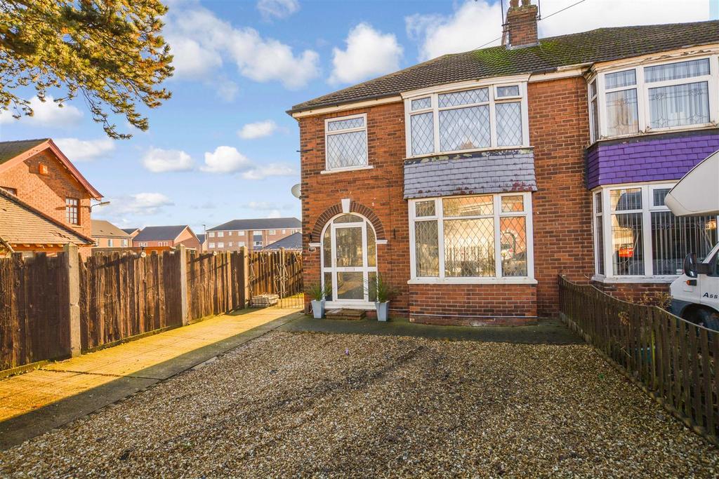 East Common Lane, Scunthorpe 3 bed semidetached house £155,000