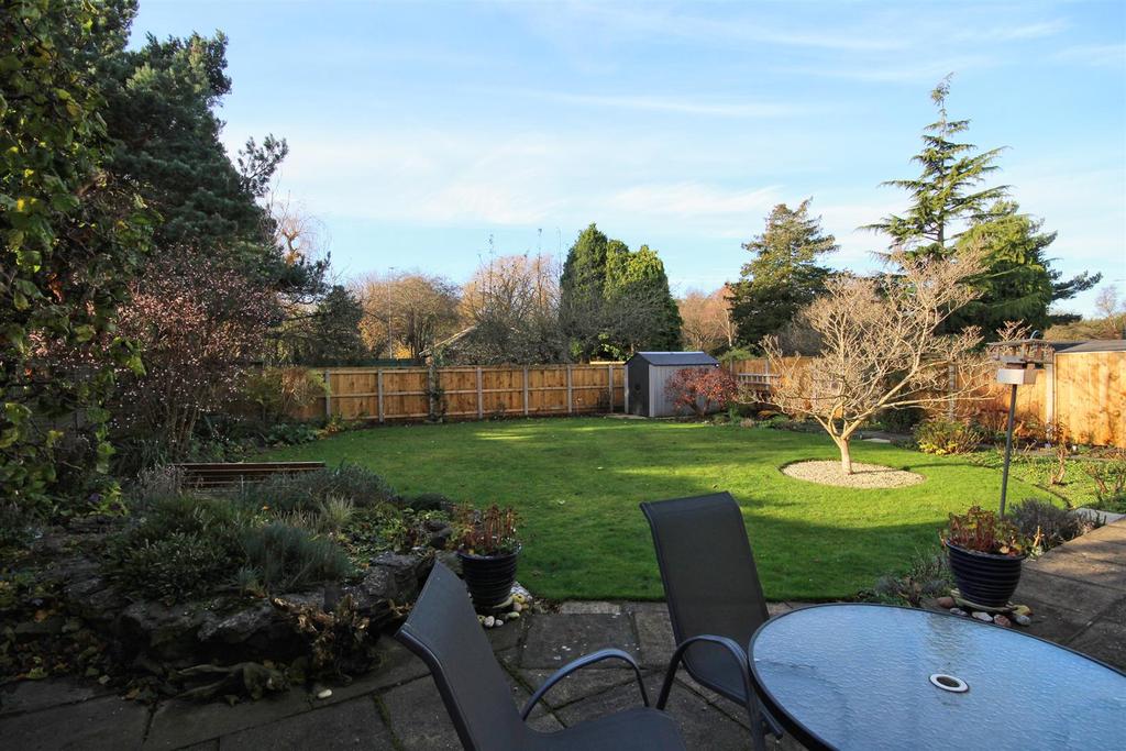 Nice size garden