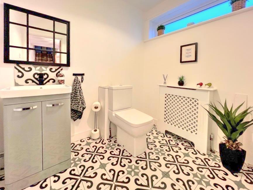Ground floor wc