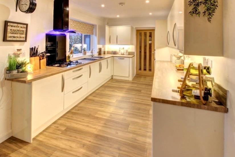 Kitchen diner