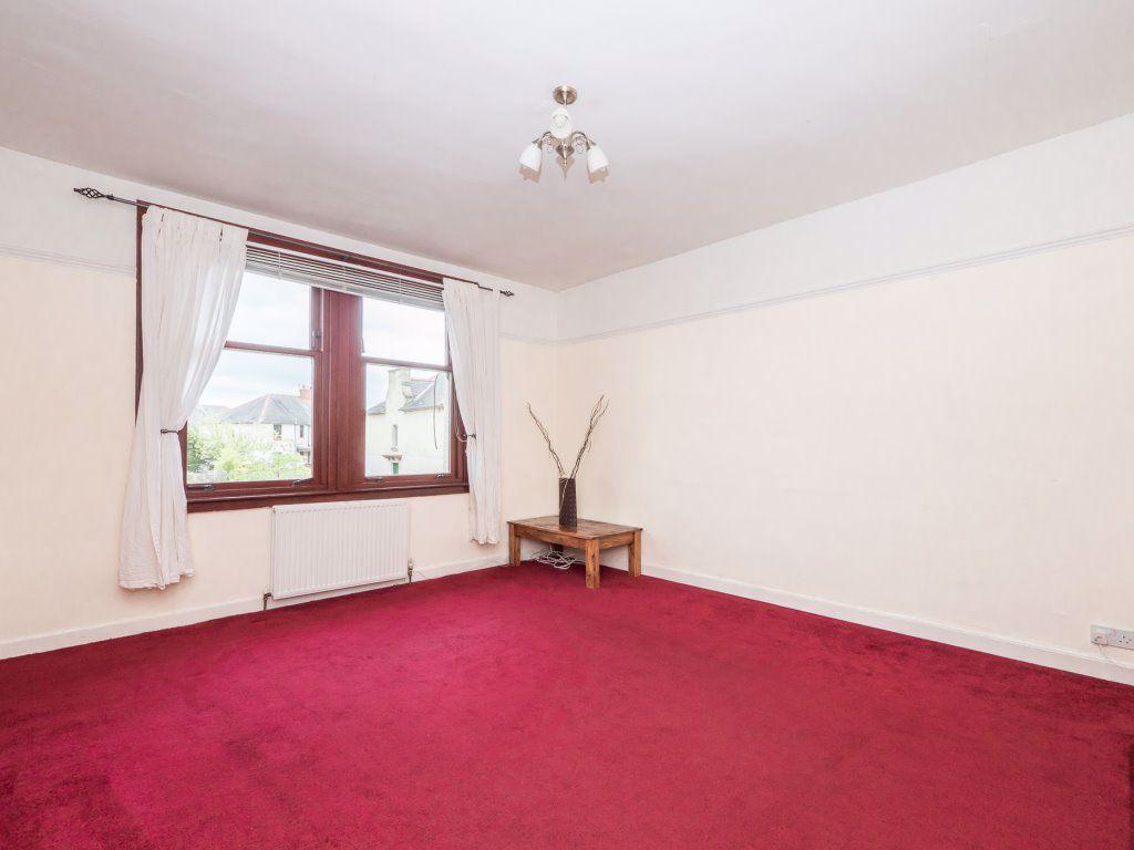 ESKVIEW ROAD, MUSSELBURGH, EH21 6NZ 3 bed flat £965 pcm (£223 pw)