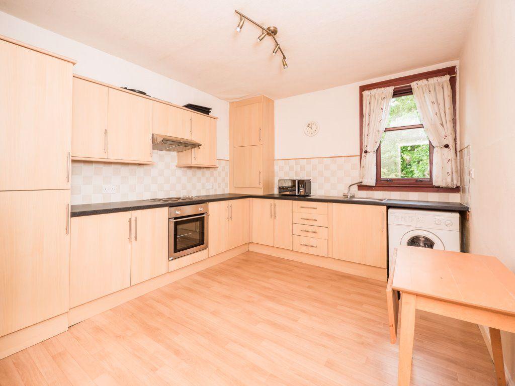 ESKVIEW ROAD, MUSSELBURGH, EH21 6NZ 3 bed flat £965 pcm (£223 pw)