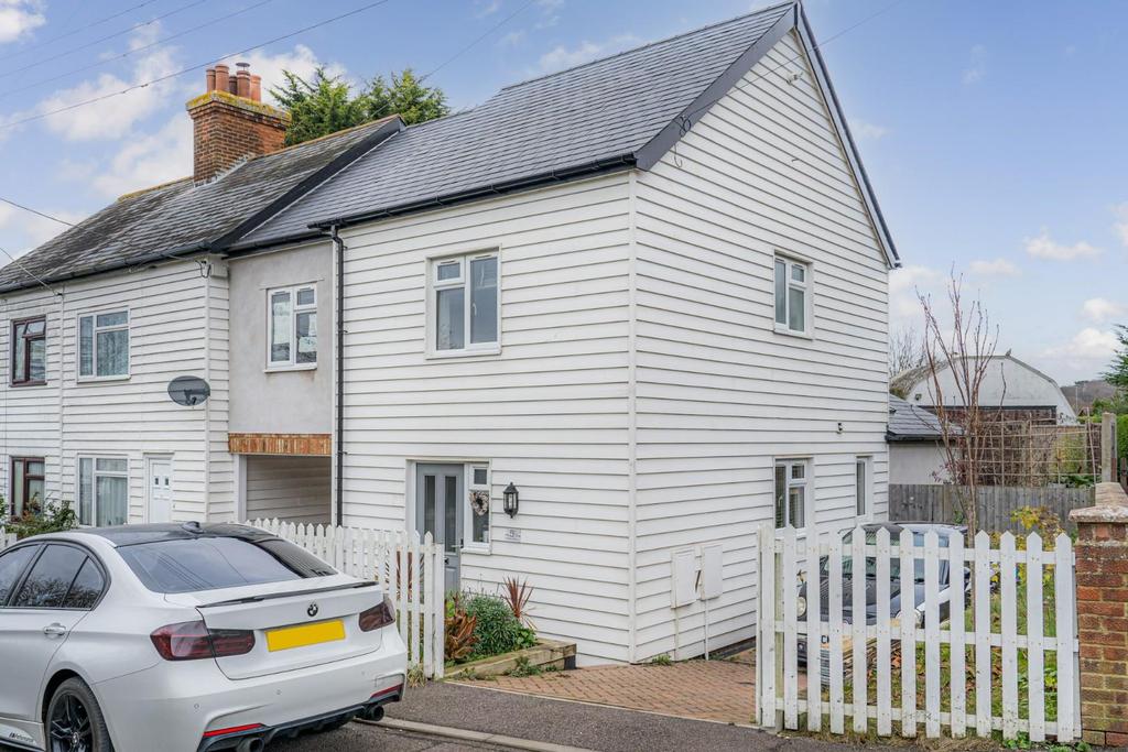 Dunkirk Road North, Dunkirk, Faversham 3 bed cottage £315,000