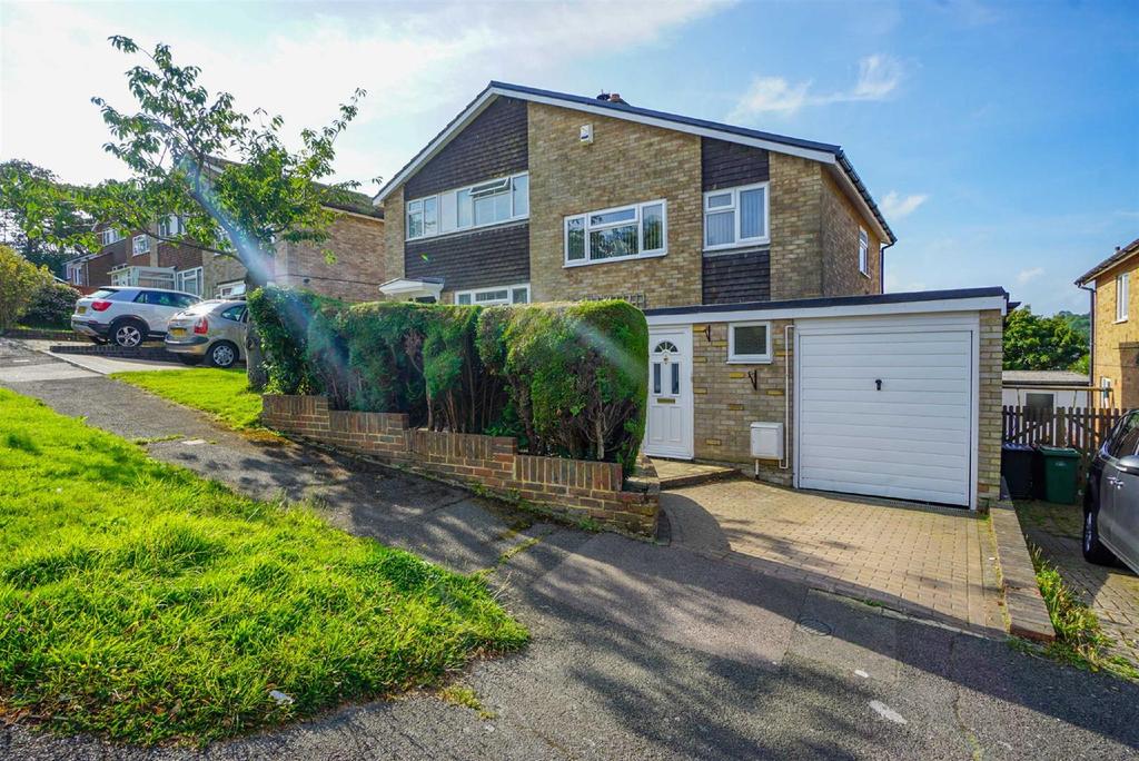 Birch Way, Hastings 3 bed semidetached house £349,950