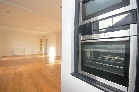 2 bedroom flat to rent - Thames Street, Hampton
