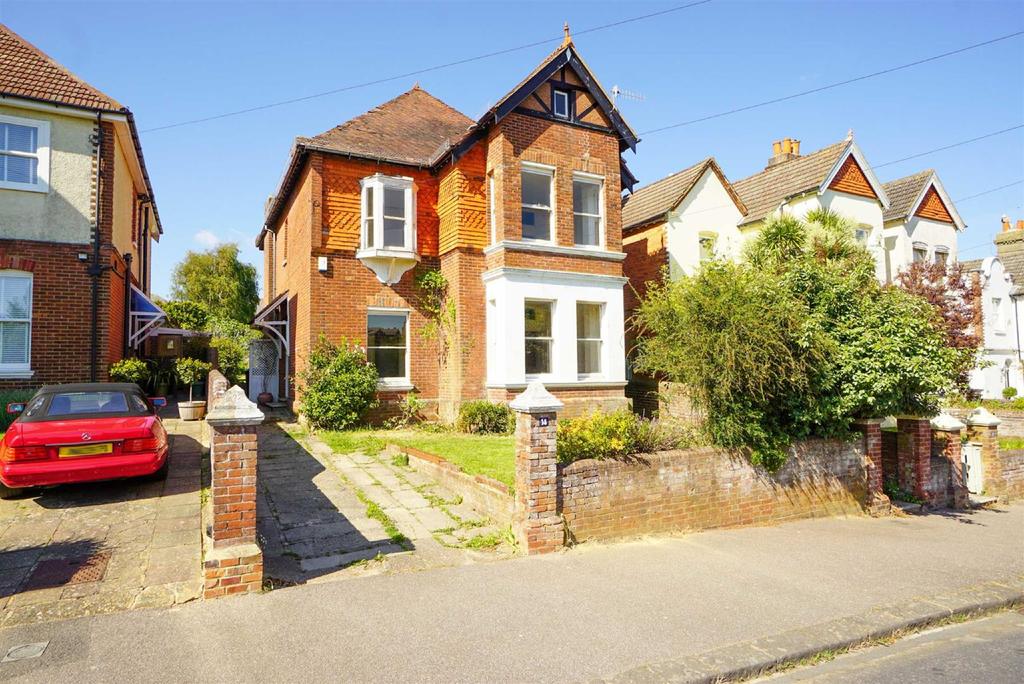 Clinton Crescent, St. Leonardsonsea 8 bed detached house £750,000