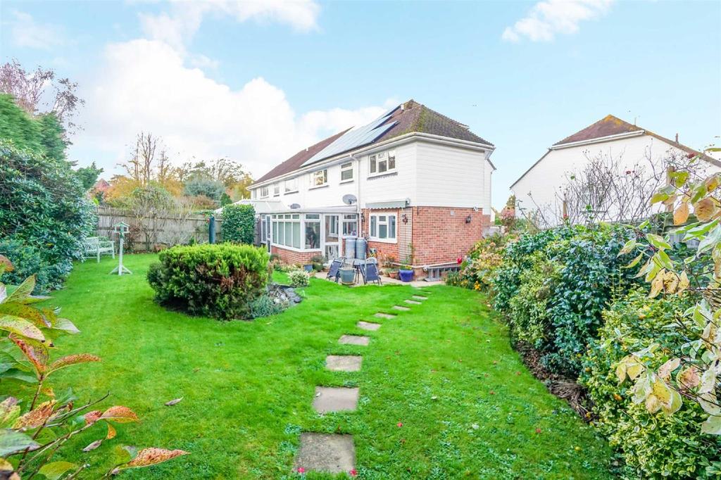 Heathlands, Westfield 4 bed end of terrace house £375,000