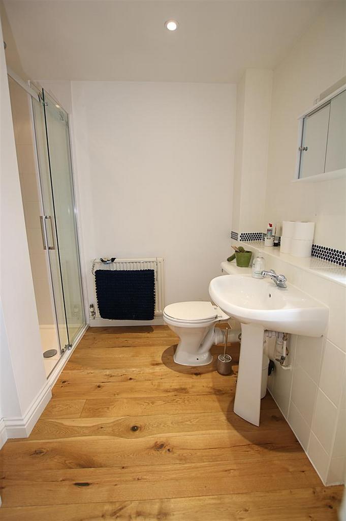 Showerroom.jpg
