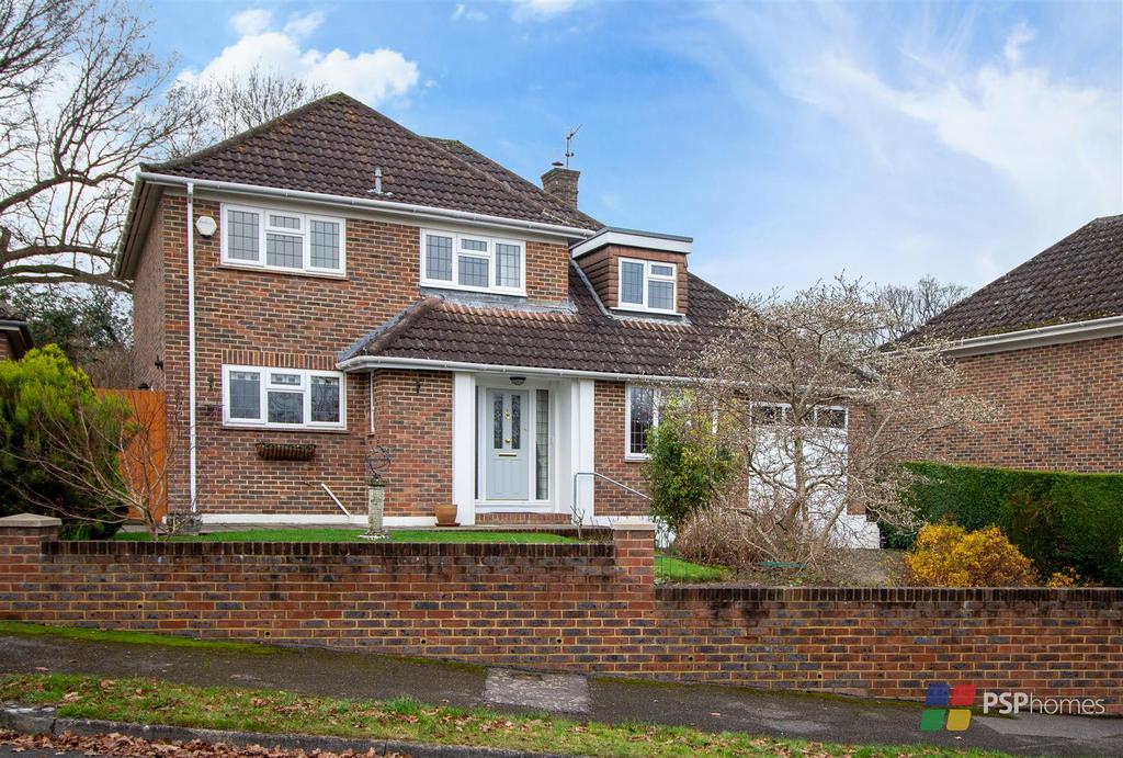 Gatesmead, Haywards Heath 4 bed detached house £850,000