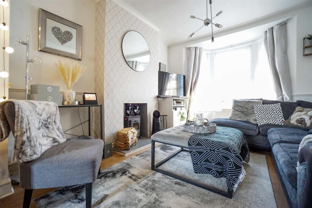 Paynton Road, St. Leonardsonsea 3 bed terraced house £290,000