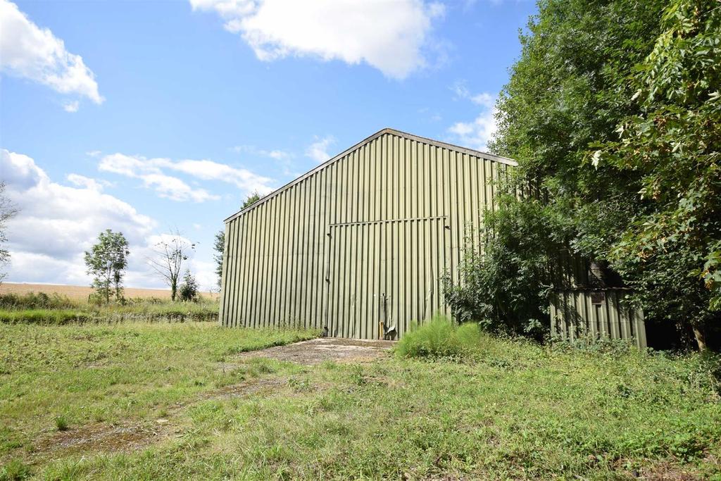 Welton Lane, Daventry 6 bed barn conversion £575,000