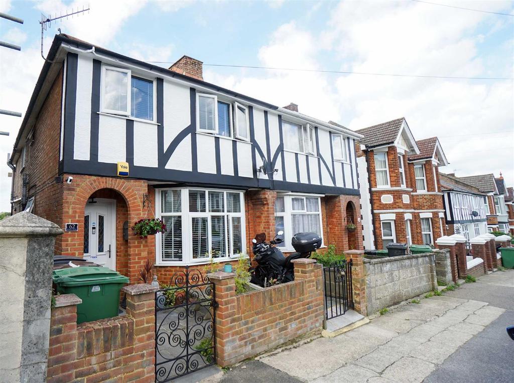 Burry Road, St Leonardsonsea 3 bed semidetached house £335,000