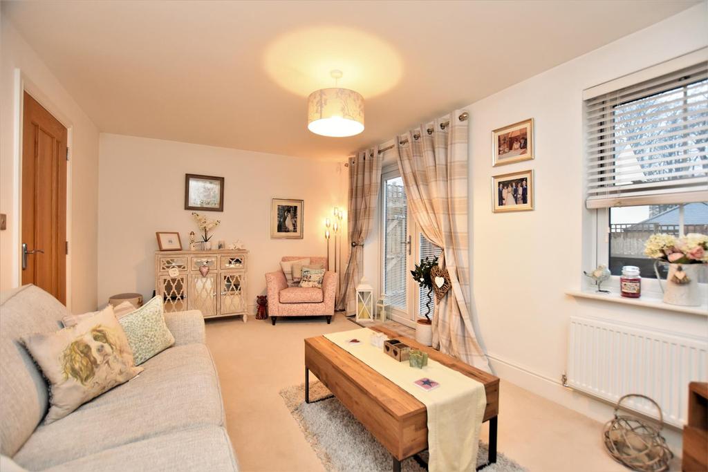 Stonecross, Kennedy Place, Ulverston 4 bed semidetached house £365,000