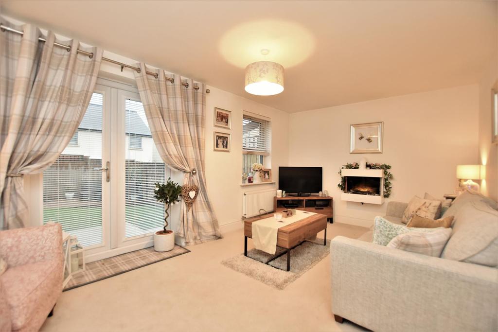 Stonecross, Kennedy Place, Ulverston 4 bed semidetached house £365,000