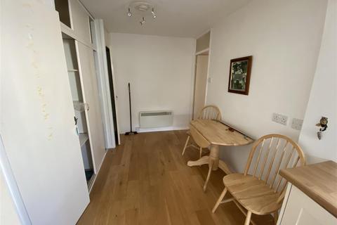 7 College Close, Probus, Truro, TR2 4LW