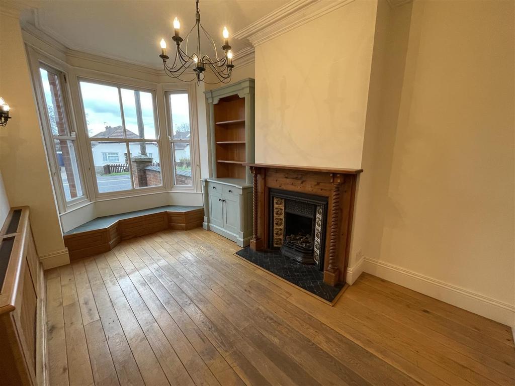 Wanlip Road, Syston, Leicester 4 bed terraced house £325,000