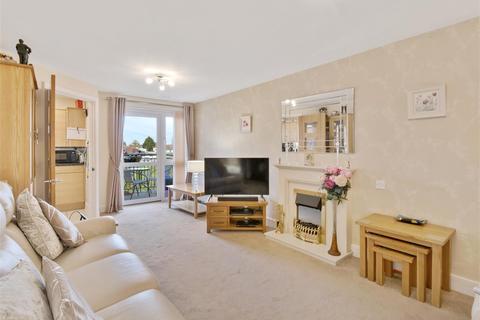 2 bedroom apartment for sale - Tythe Court, White Hart Lane, Romford