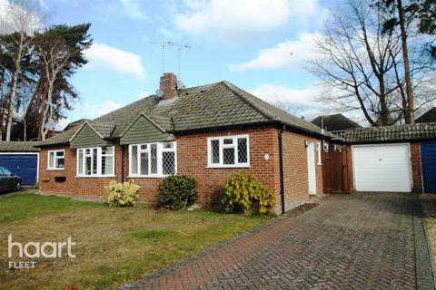 3 bed bungalow for rent in Kings Keep, Fleet