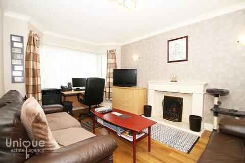 91 Beach Road, Thornton-cleveleys, FY5 1EW