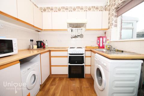 91 Beach Road, Thornton-cleveleys, FY5 1EW