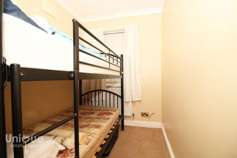 91 Beach Road, Thornton-cleveleys, FY5 1EW