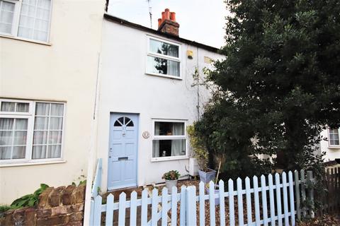 2 bedroom terraced house to rent, Westborough Road, Maidenhead, Berkshire