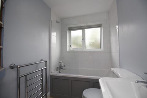 2 bedroom terraced house to rent, Westborough Road, Maidenhead, Berkshire