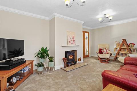Evergreen, 6 Batchelor Way, Uckfield, TN22 2DD