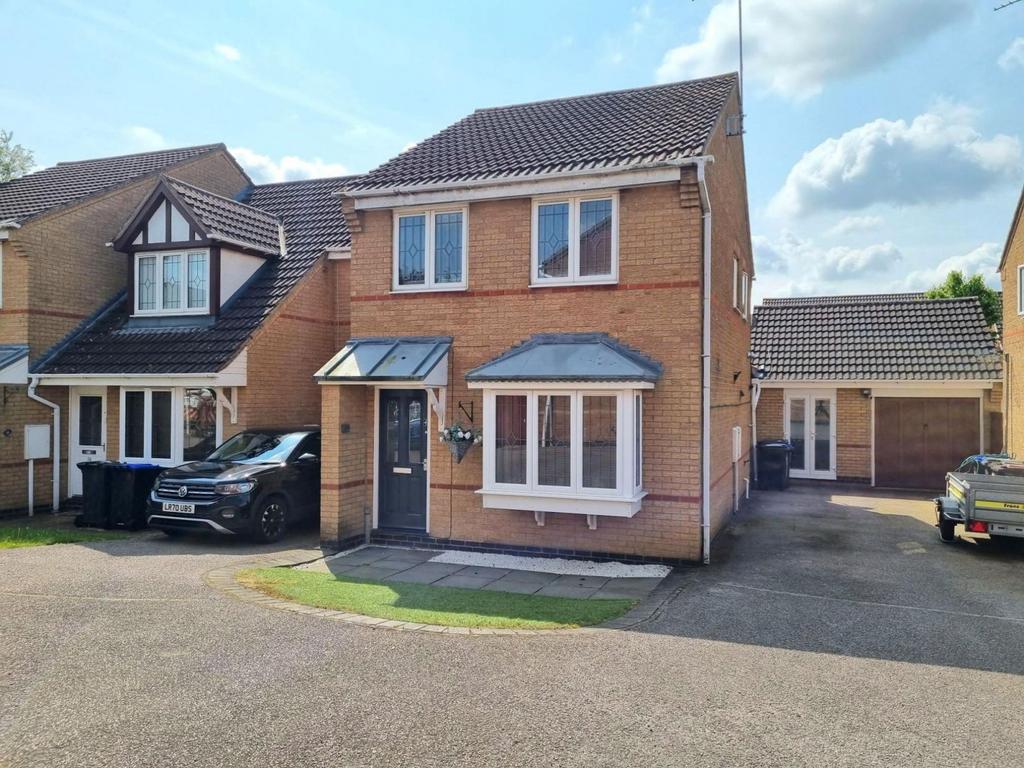 Ryngwell Close, Brixworth... 3 bed semidetached house £315,000