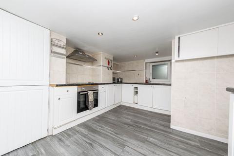 6 Firth Road, Leeds, LS11 7HJ