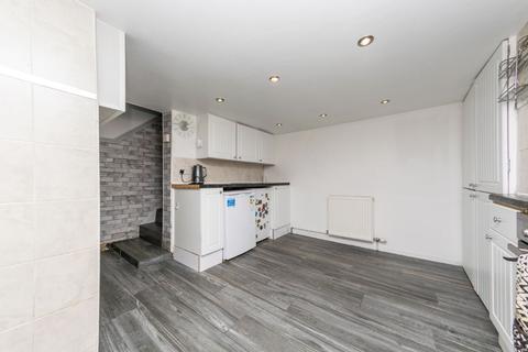 6 Firth Road, Leeds, LS11 7HJ