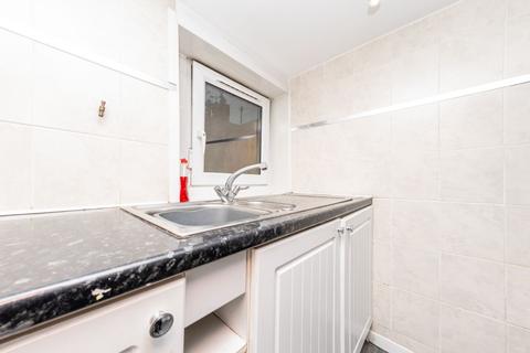 6 Firth Road, Leeds, LS11 7HJ